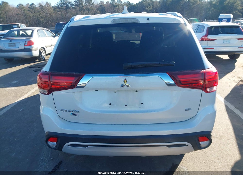 2020 MITSUBISHI OUTLANDER SEL 2.4 VIN: JA4AD3A38LZ032627