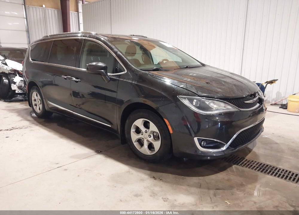 2017 CHRYSLER PACIFICA TOURING-L PLUS VIN: 2C4RC1EG9HR559588