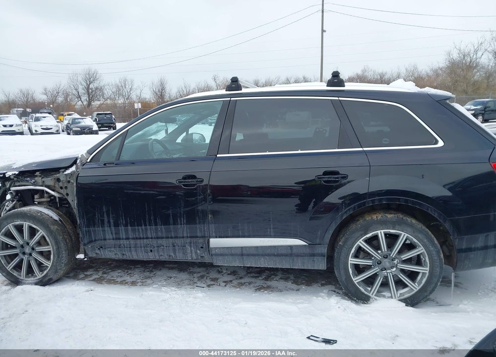 2018 AUDI Q7 3.0T PREMIUM VIN: WA1LAAF77JD045168