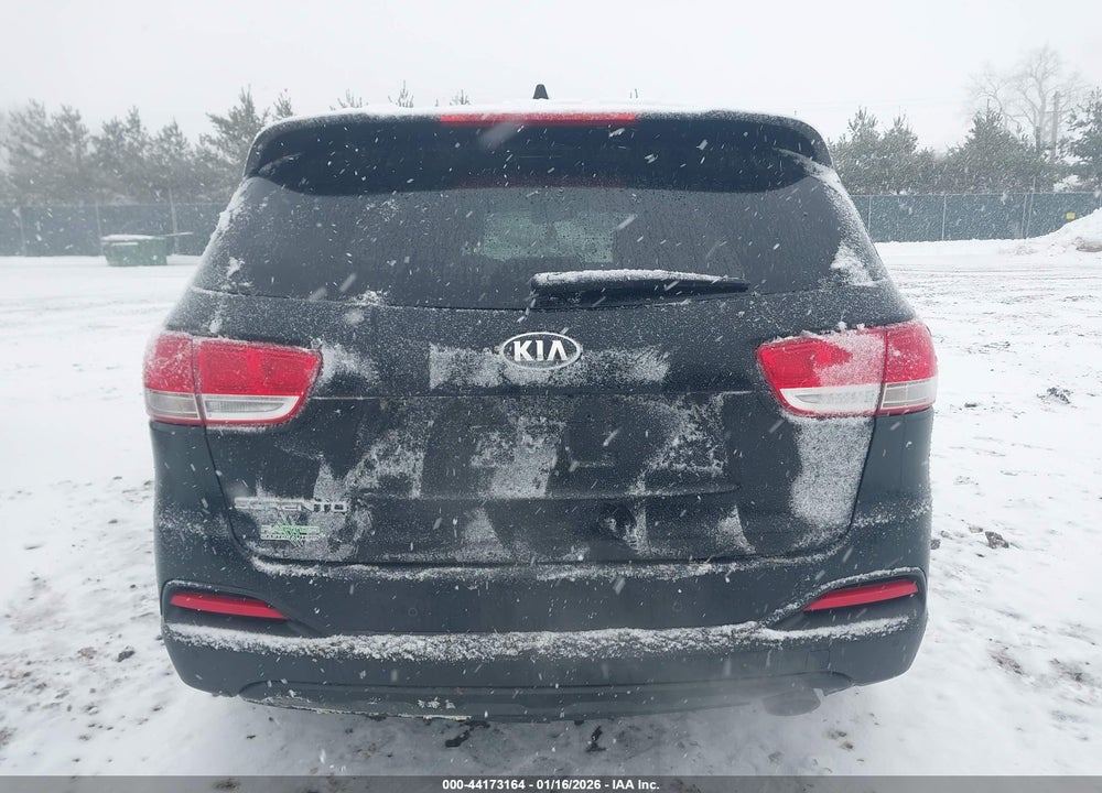 2017 KIA SORENTO 2.4L LX VIN: 5XYPG4A3XHG267663