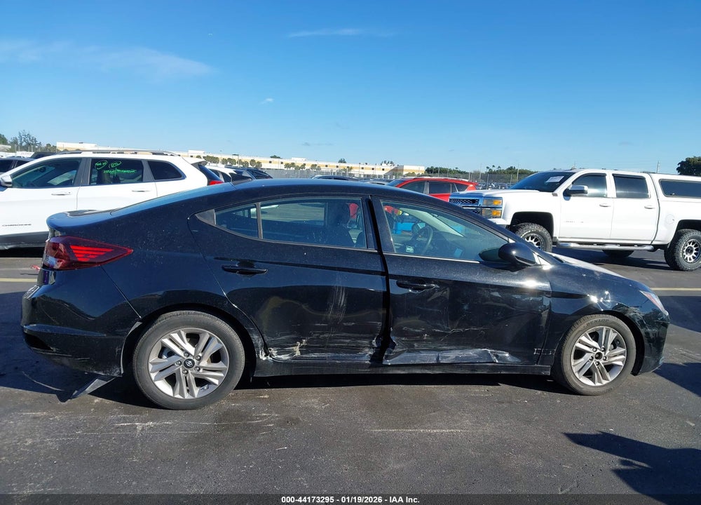 2020 HYUNDAI ELANTRA SEL VIN: 5NPD84LF0LH520899
