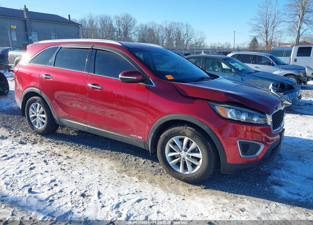 2016 KIA SORENTO 3.3L LX VIN: 5XYPGDA5XGG154831
