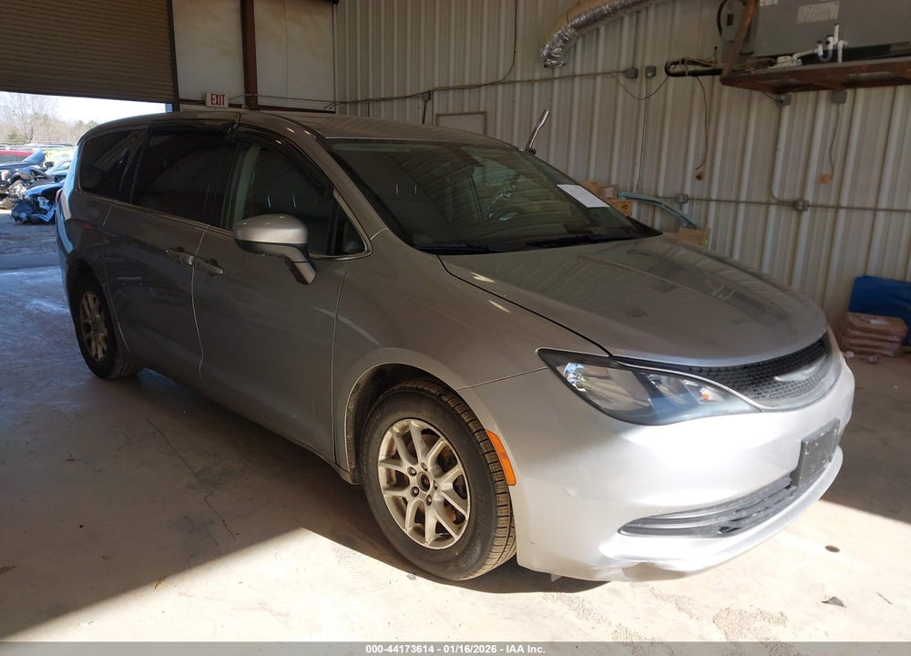 2017 CHRYSLER PACIFICA TOURING VIN: 2C4RC1DG8HR743471