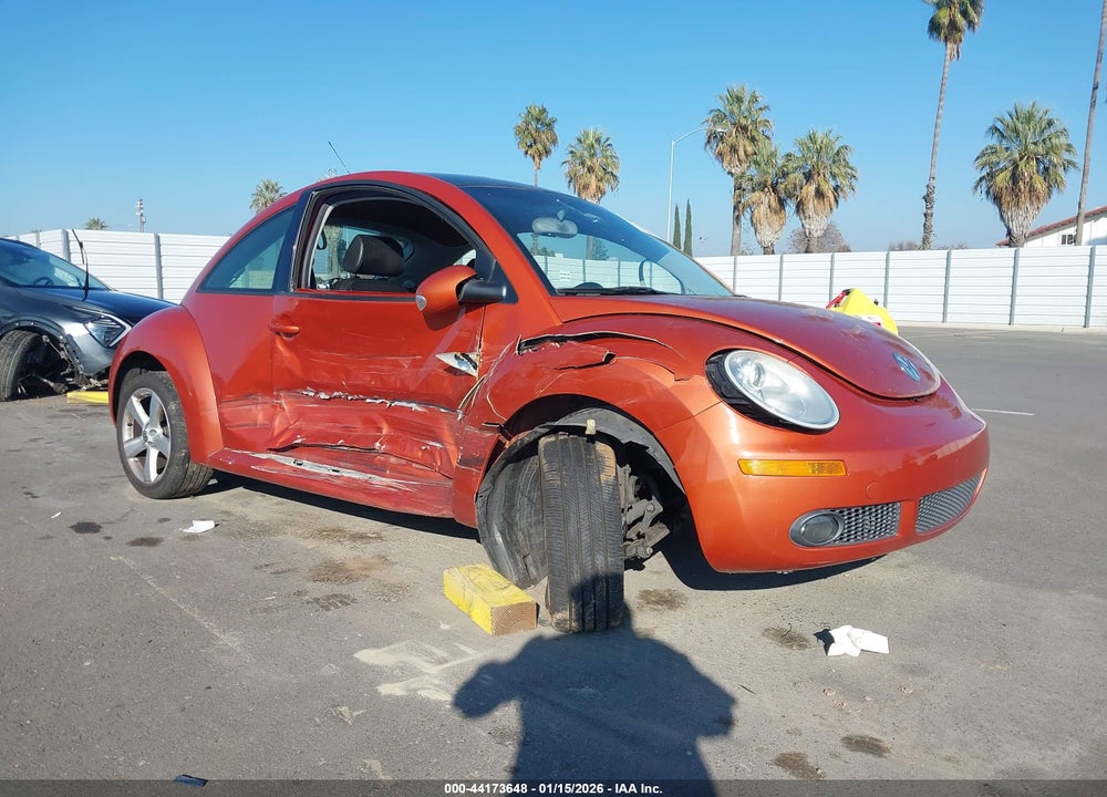 2010 VOLKSWAGEN NEW BEETLE 2.5L RED ROCK EDITION VIN: 3VWPG3AG8AM018720