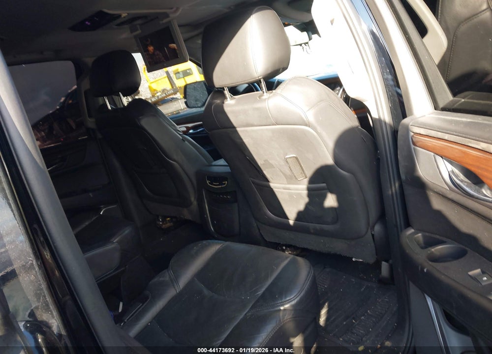 2018 CADILLAC ESCALADE ESV LUXURY VIN: 1GYS4HKJXJR119635