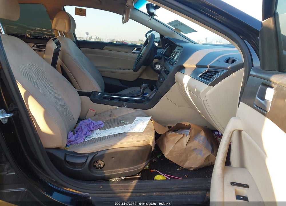 2015 HYUNDAI SONATA SPORT VIN: 5NPE34AF0FH113921