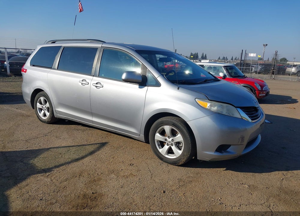 2012 TOYOTA SIENNA LE V6 8 PASSENGER VIN: 5TDKK3DC3CS279132