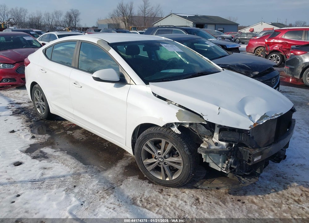 2018 HYUNDAI ELANTRA SEL VIN: 5NPD84LF1JH266553