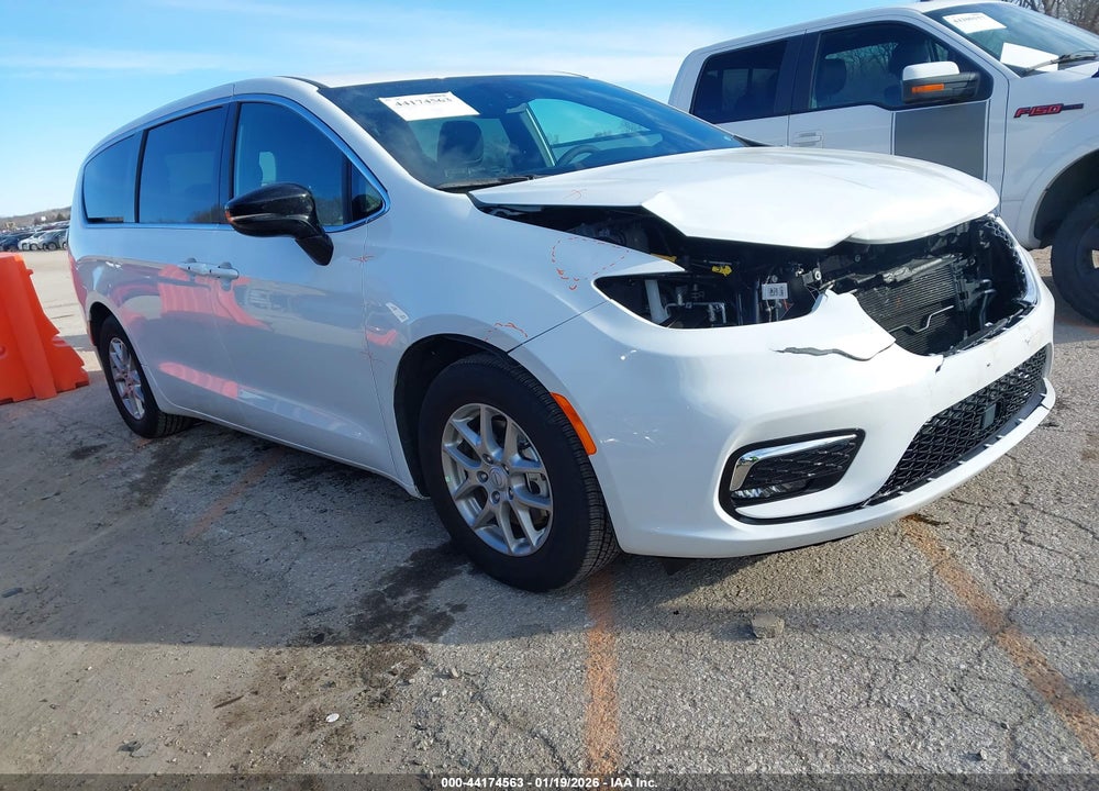 2026 CHRYSLER PACIFICA SELECT VIN: 2C4RC1BG8TR194074