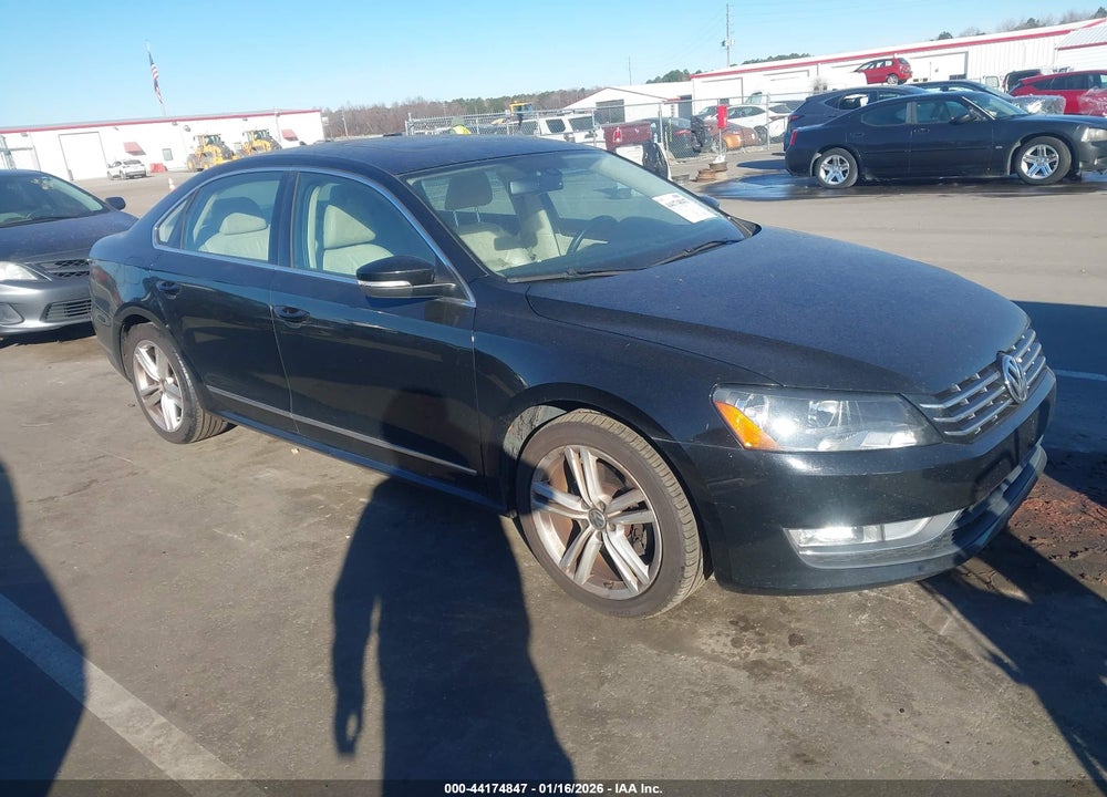 2014 VOLKSWAGEN PASSAT 1.8T SEL PREMIUM VIN: 1VWCT7A39EC051344