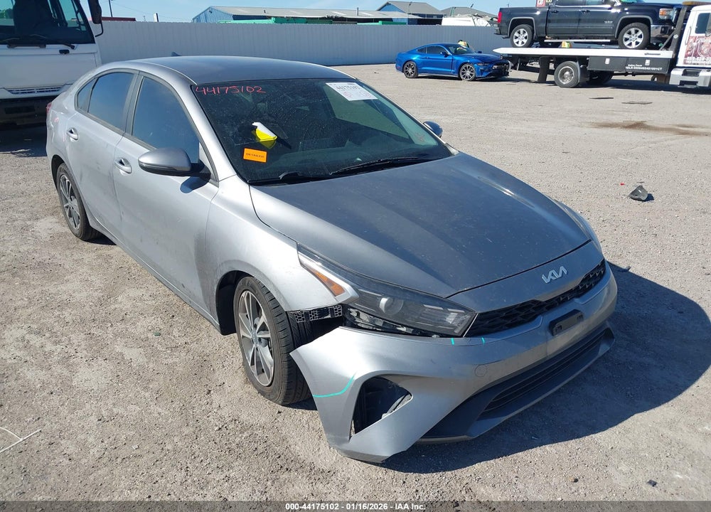 2024 KIA FORTE LXS VIN: 3KPF24AD9RE837556