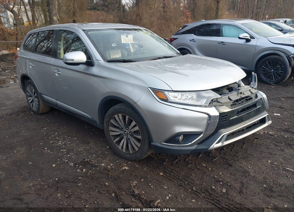 2019 MITSUBISHI OUTLANDER SE VIN: JA4AD3A30KZ038890
