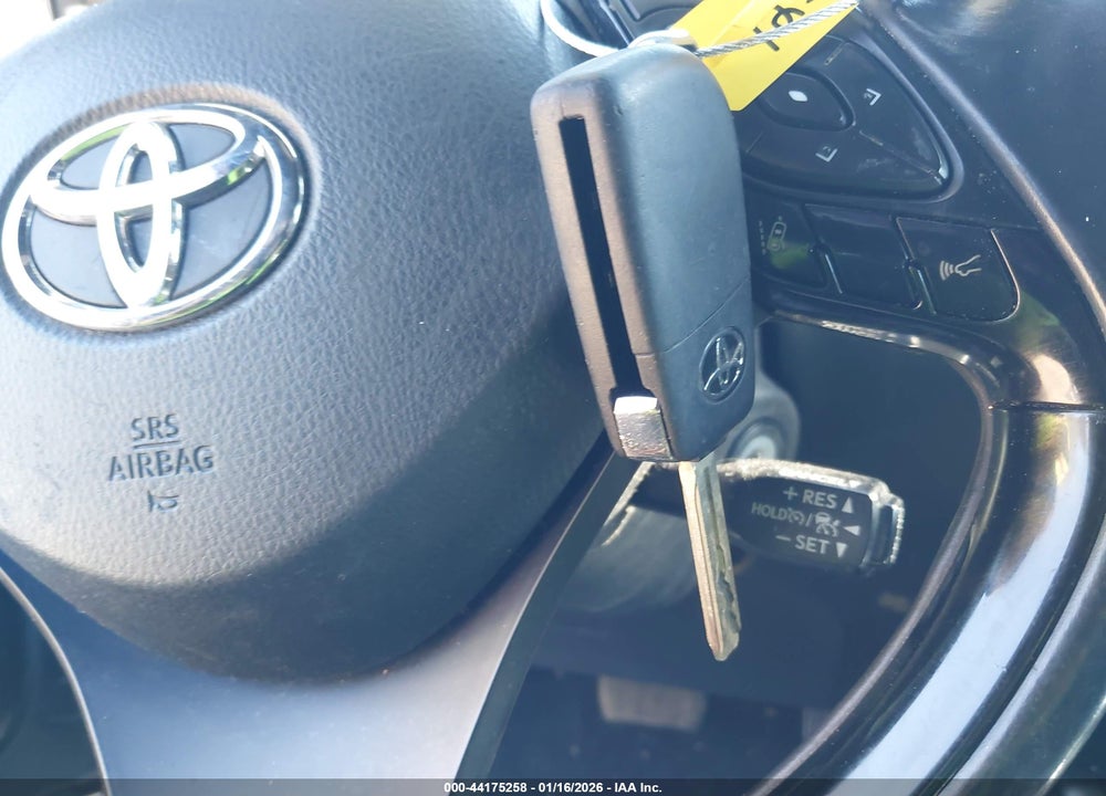 2018 TOYOTA C-HR XLE VIN: NMTKHMBX8JR027558
