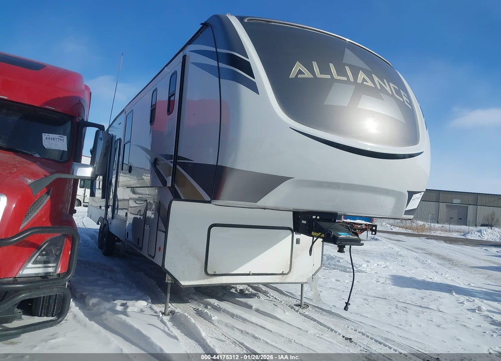 2021 ALLIANCE RV PARADIGM VIN: 7M5FP4120MB200010