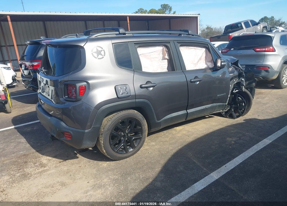 2018 JEEP RENEGADE ALTITUDE FWD VIN: ZACCJABBXJPH43615