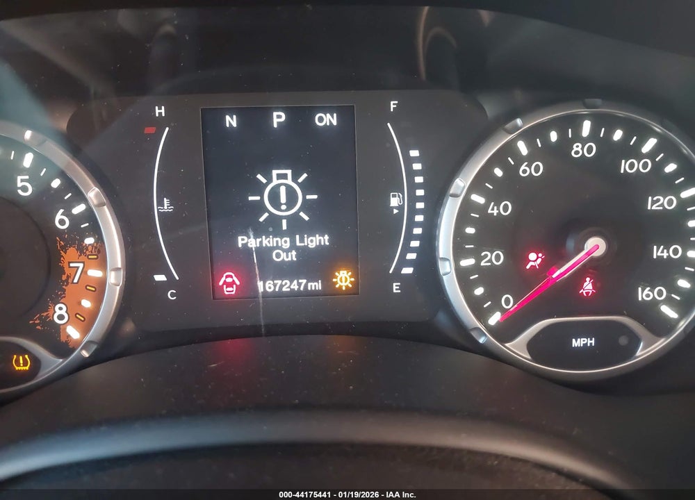 2018 JEEP RENEGADE ALTITUDE FWD VIN: ZACCJABBXJPH43615