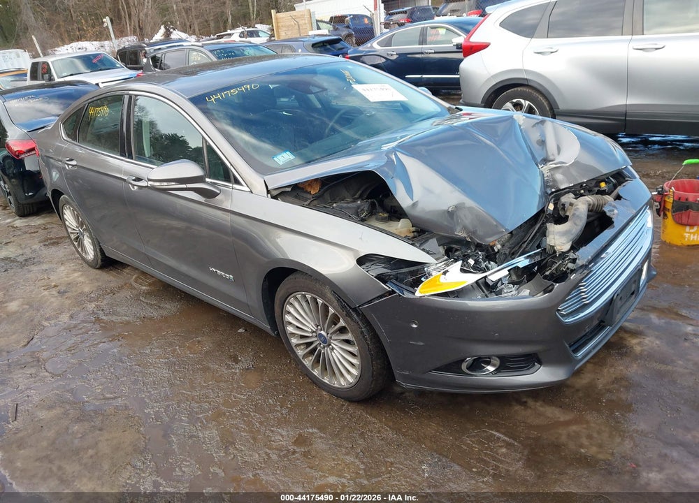2014 FORD FUSION HYBRID TITANIUM VIN: 3FA6P0RU1ER104697