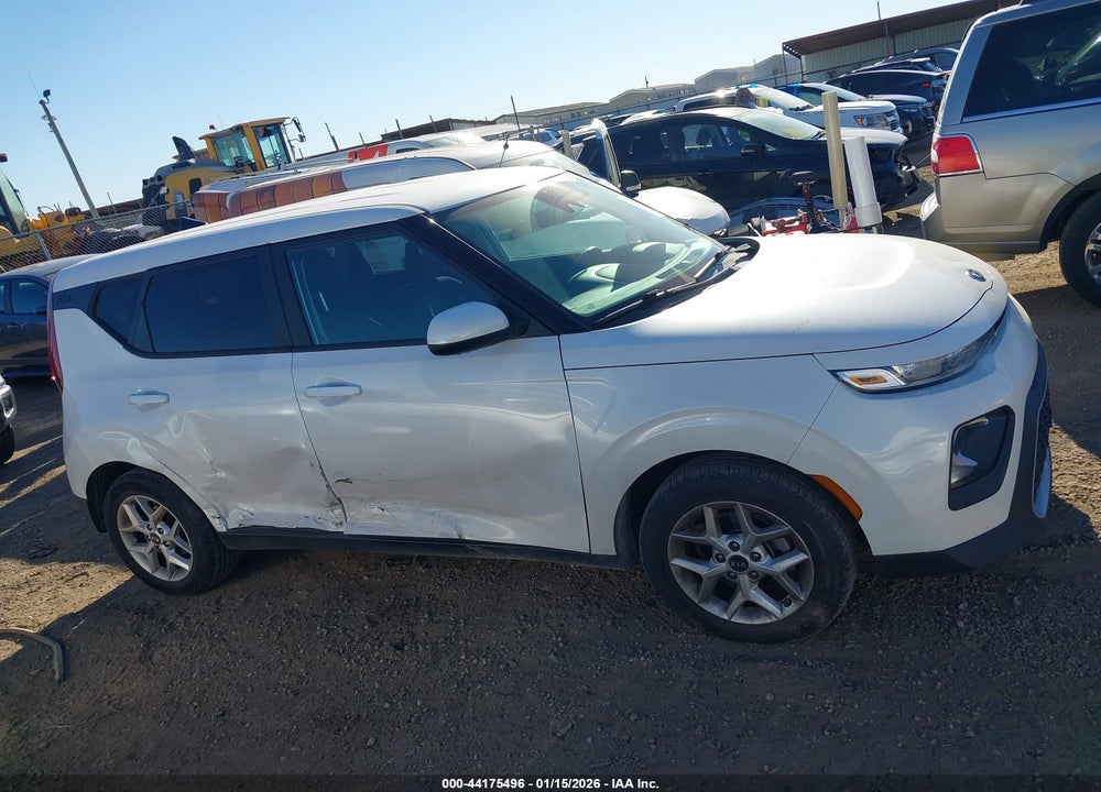 2021 KIA SOUL S VIN: KNDJ23AU5M7747883