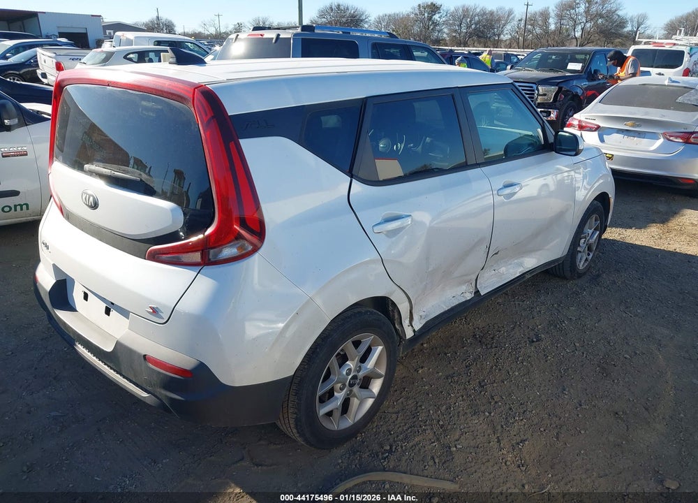 2021 KIA SOUL S VIN: KNDJ23AU5M7747883