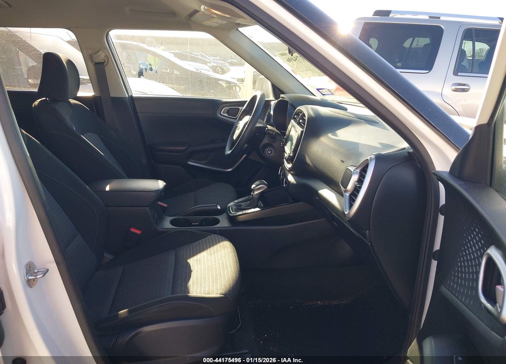 2021 KIA SOUL S VIN: KNDJ23AU5M7747883