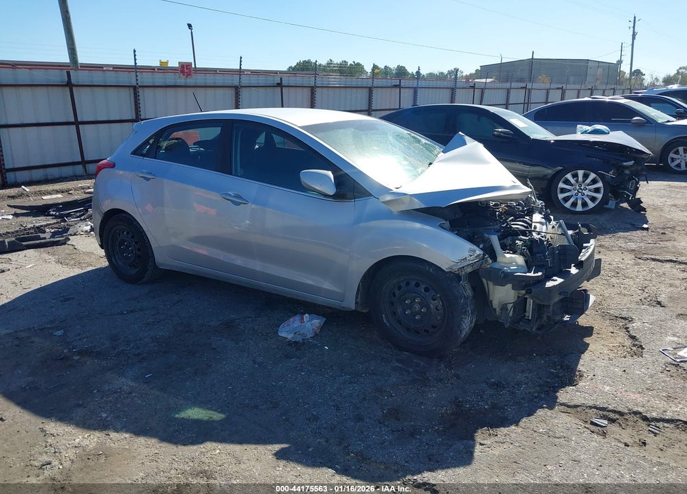 2017 HYUNDAI ELANTRA GT VIN: KMHD35LHXHU378088