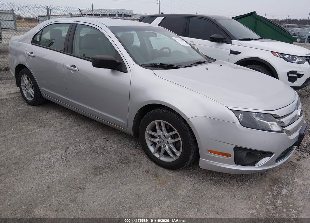2012 FORD FUSION S VIN: 3FAHP0GA0CR372901