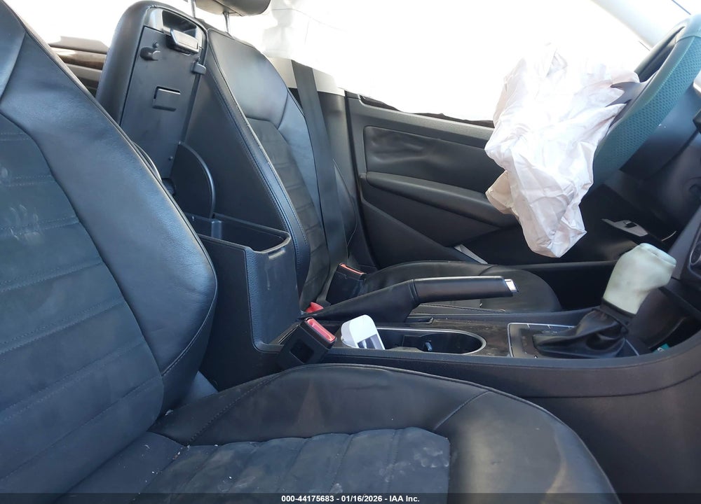 2014 VOLKSWAGEN PASSAT 2.0L TDI SEL PREMIUM VIN: 1VWCN7A35EC003575