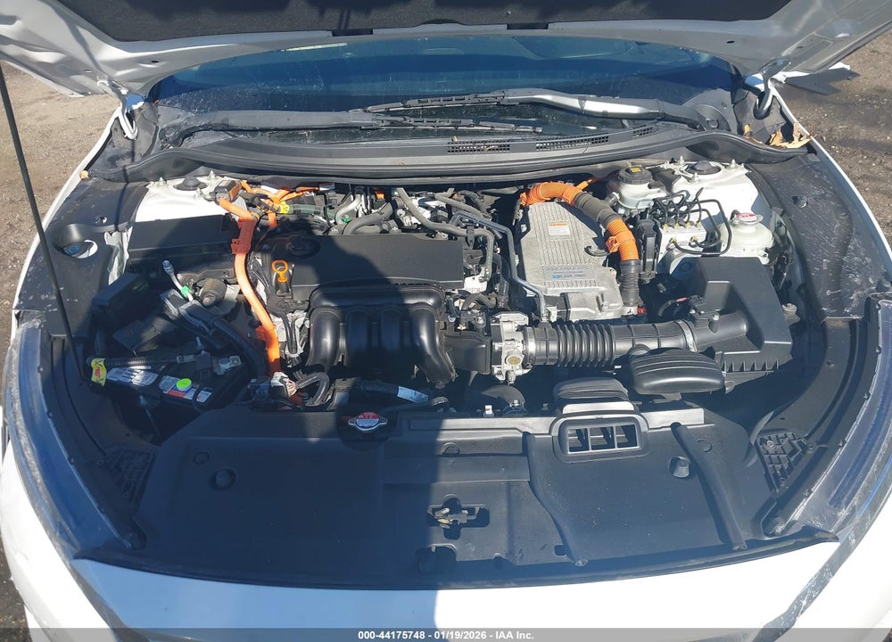 2018 HONDA CLARITY PLUG-IN HYBRID VIN: JHMZC5F1XJC015437