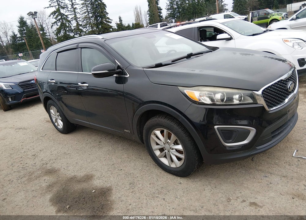 2017 KIA SORENTO 2.4L LX VIN: 5XYPGDA32HG249206