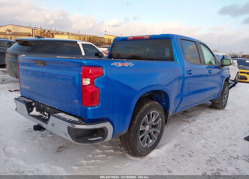2025 CHEVROLET SILVERADO 1500 4WD  SHORT BED LT WITH 2FL VIN: 1GCPKKEK0SZ313935