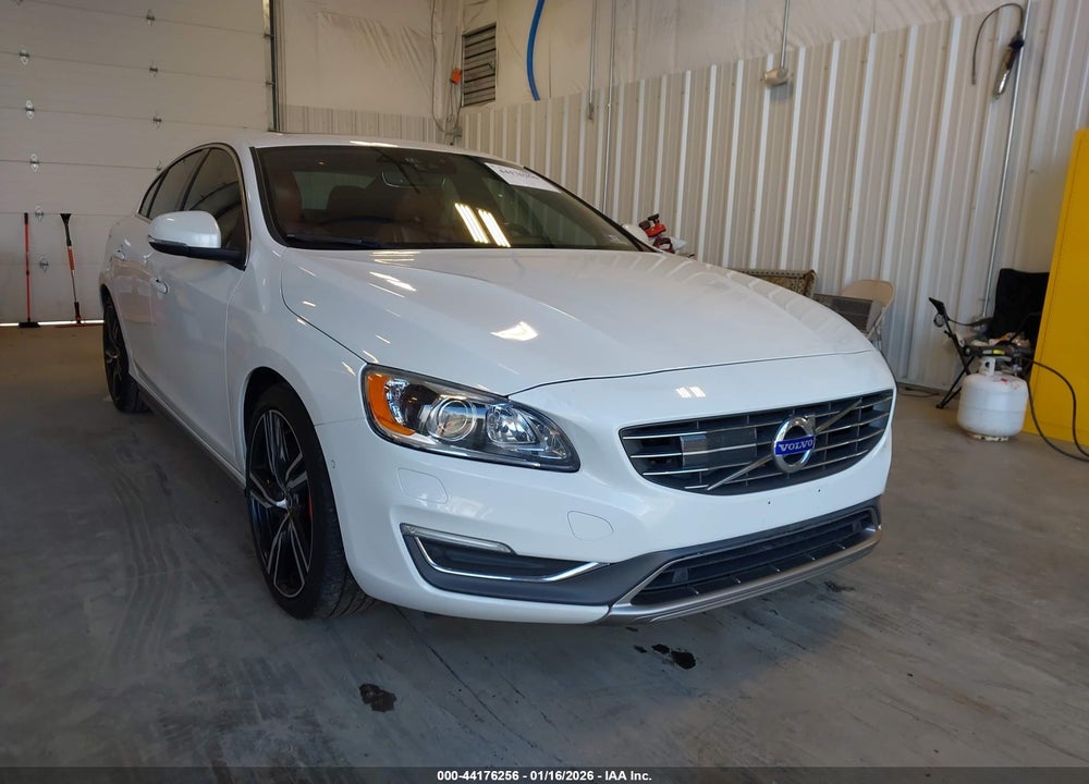 2015 VOLVO S60 T6 PLATINUM VIN: YV149MFM8F2334261