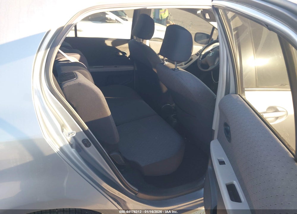2010 TOYOTA YARIS VIN: JTDKT4K32A5320360