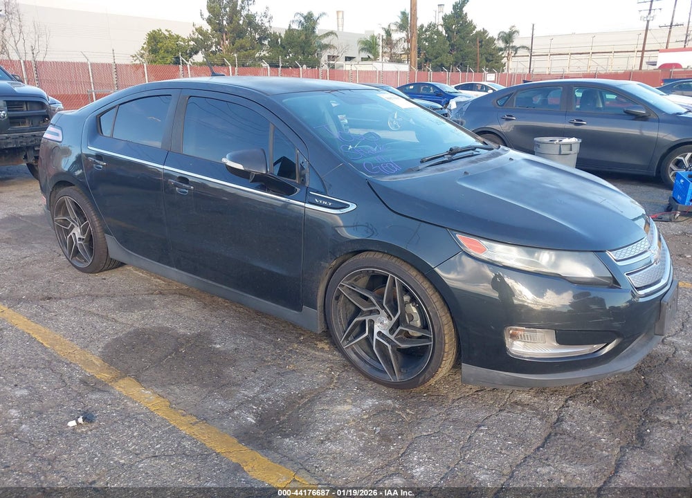 2014 CHEVROLET VOLT VIN: 1G1RE6E43EU174547