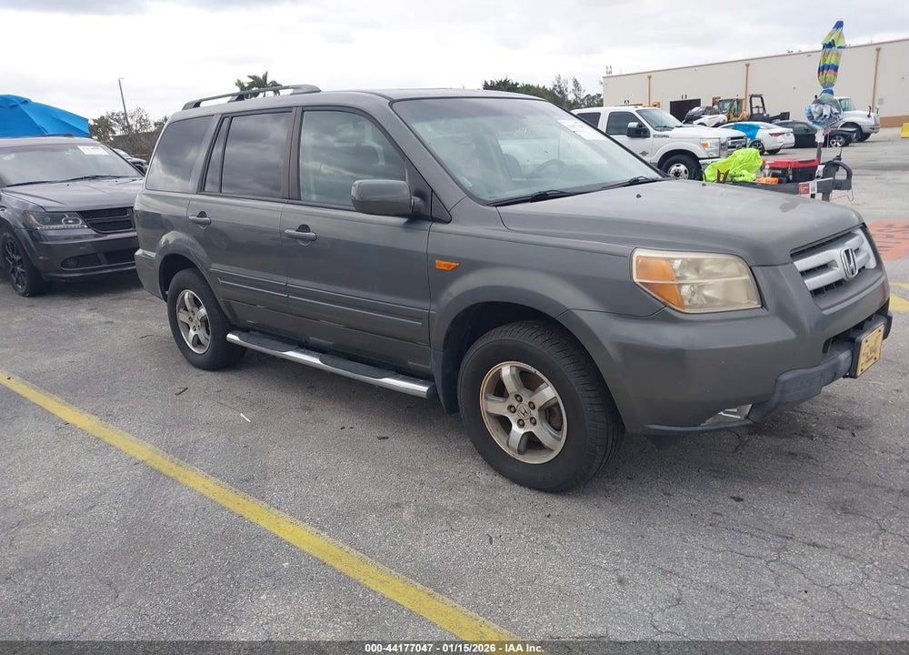 2007 HONDA PILOT EX-L VIN: 5FNYF18557B031859