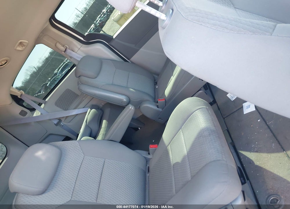 2010 DODGE GRAND CARAVAN SE VIN: 2D4RN4DE2AR168139