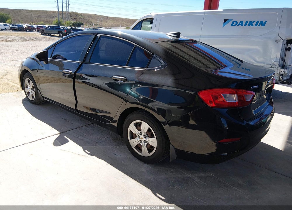 2017 CHEVROLET CRUZE LS AUTO VIN: 1G1BC5SM7H7180635