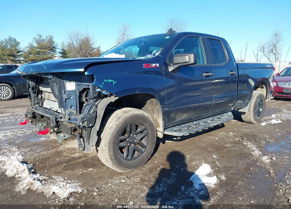 2019 CHEVROLET SILVERADO 1500 CUSTOM TRAIL BOSS VIN: 1GCRYCEFXKZ261813