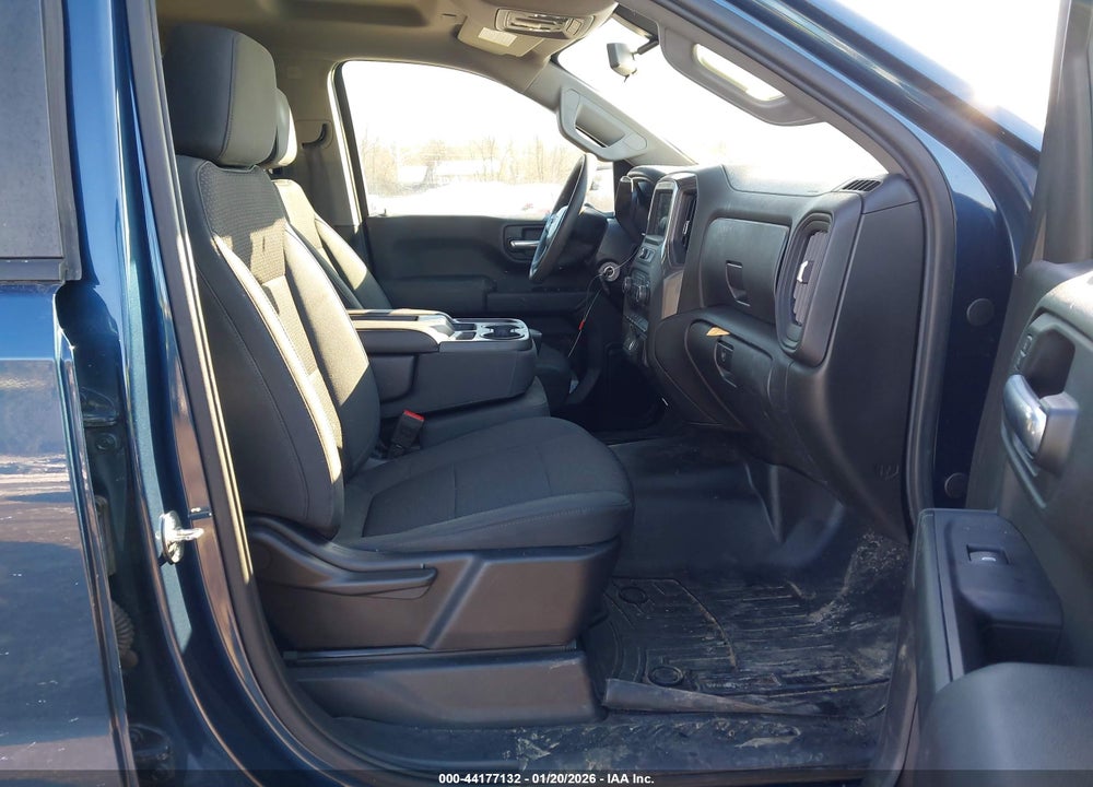 2019 CHEVROLET SILVERADO 1500 CUSTOM TRAIL BOSS VIN: 1GCRYCEFXKZ261813