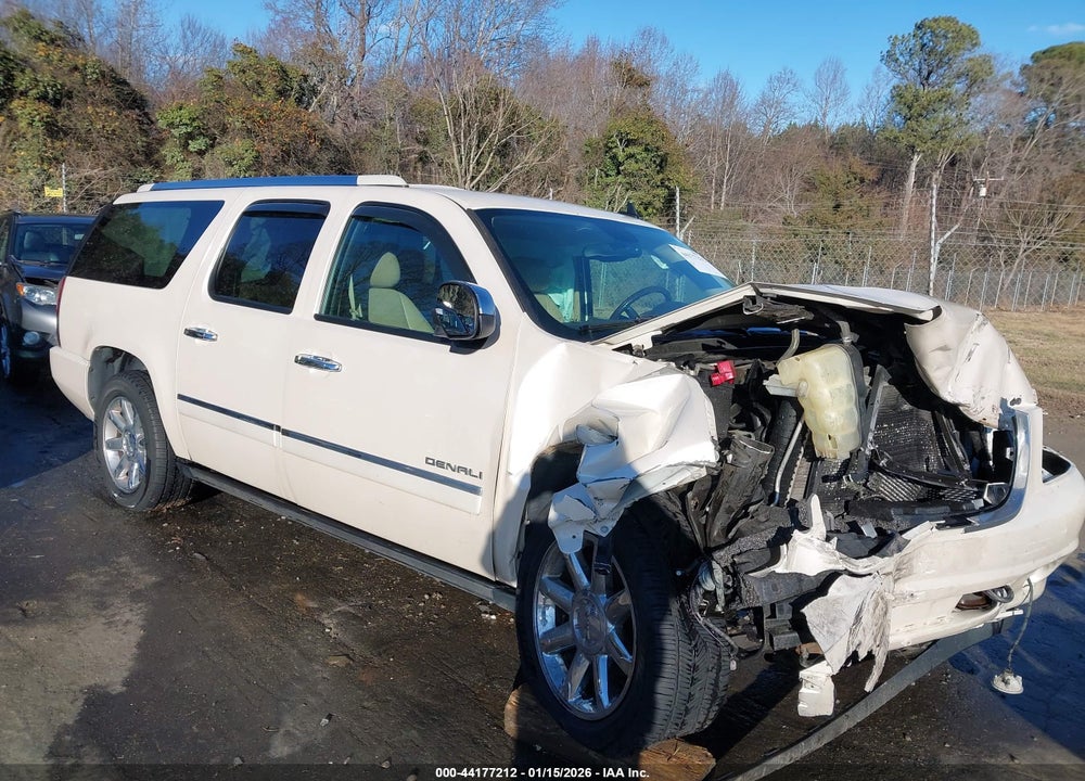 2014 GMC YUKON XL 1500 DENALI VIN: 1GKS1MEF3ER112082