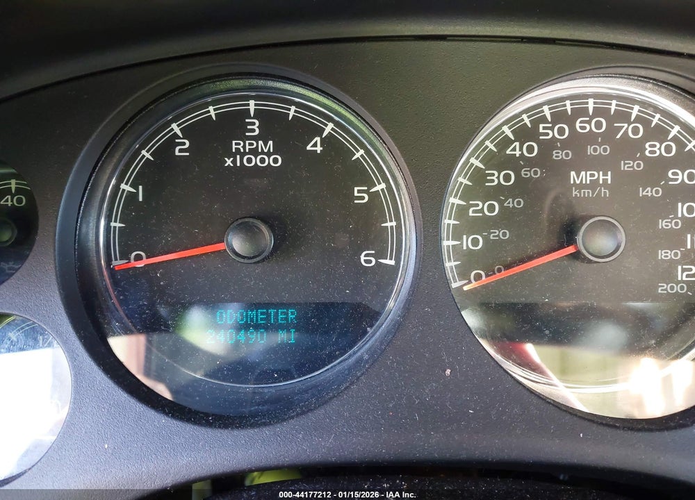 2014 GMC YUKON XL 1500 DENALI VIN: 1GKS1MEF3ER112082