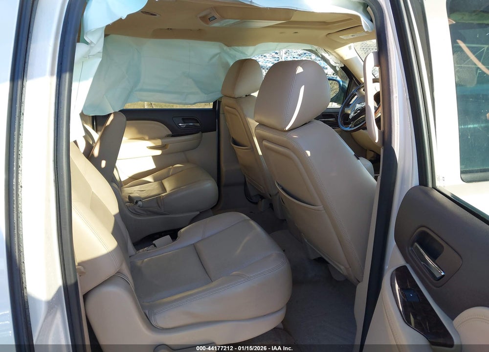2014 GMC YUKON XL 1500 DENALI VIN: 1GKS1MEF3ER112082