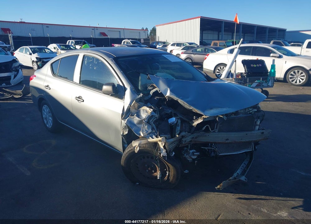 2012 NISSAN VERSA 1.6 S VIN: 3N1CN7AP1CL802795