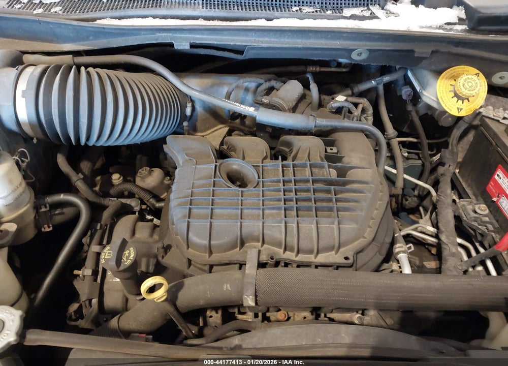 2015 CHRYSLER TOWN & COU VIN: 2C4RC1BG4FR504919