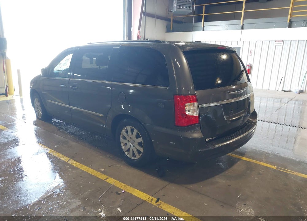 2015 CHRYSLER TOWN & COU VIN: 2C4RC1BG4FR504919