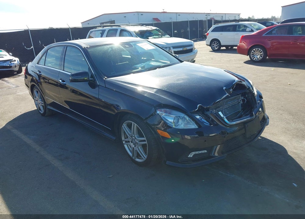 2011 MERCEDES-BENZ E 550 4MATIC VIN: WDDHF9AB4BA302030