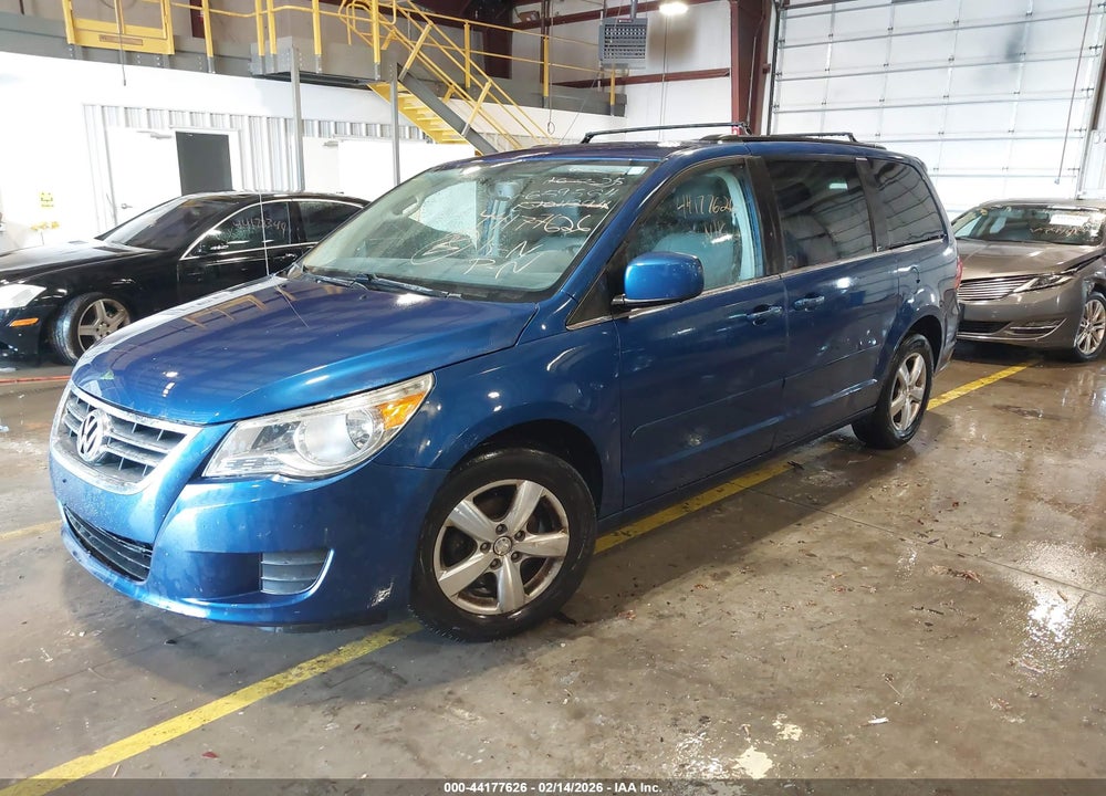 2011 VOLKSWAGEN ROUTAN SE VIN: 2V4RW3DG0BR659564