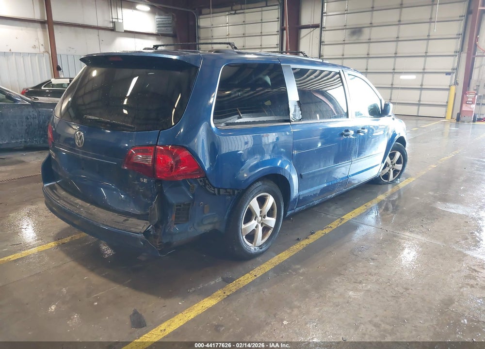 2011 VOLKSWAGEN ROUTAN SE VIN: 2V4RW3DG0BR659564