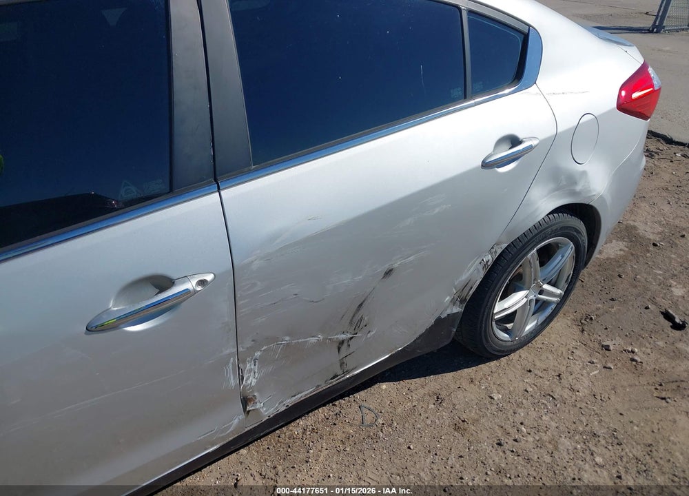 2015 KIA FORTE EX VIN: KNAFX4A89F5361950