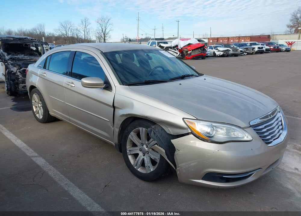 2013 CHRYSLER 200 TOURING VIN: 1C3CCBBB4DN656200