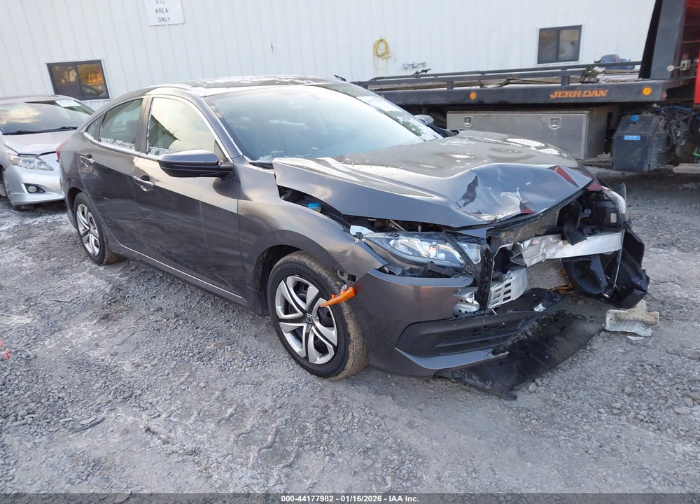 2018 HONDA CIVIC LX VIN: 2HGFC2F58JH539609